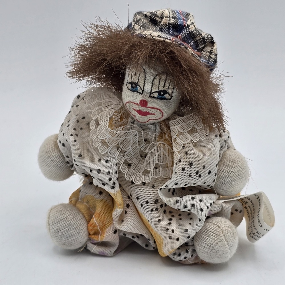 Vintage Shanghai Orient Artex Collectible 4" Clown Doll Rare‎ Shelf Sitter